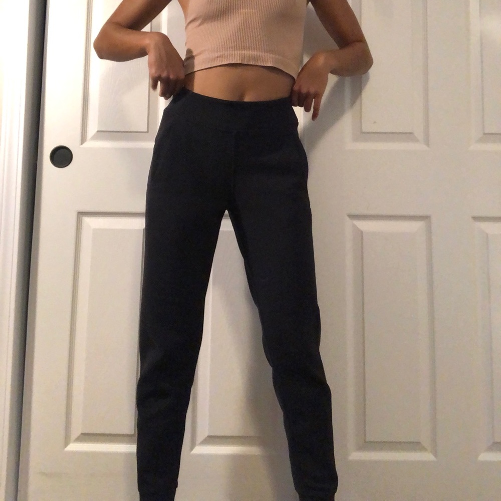 Lulu lemon black joggers